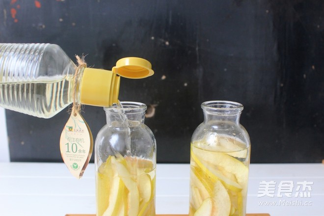 Fragrant Pear Lily Fruit Vinegar Drink recipe