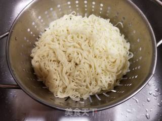 Fried Noodles with Egg Skin recipe