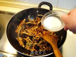 The Famous Northern Dish "shredded Pork" recipe