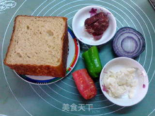 Baked Black Pepper Beef Toast Box recipe