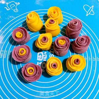 Colorful Rose Buns recipe