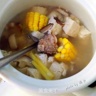 Stewed Bones with Mushrooms, Tofu and Corn recipe