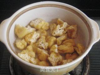 Oil Tofu Small Yellow Croaker in Casserole recipe