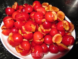 Canned Red and Yellow Cherries recipe