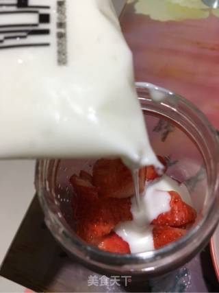 Strawberry Milkshake recipe