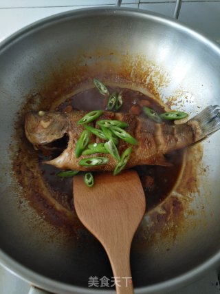 Grilled Sea Bass in Sauce recipe