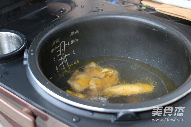 Supor Steam Ball Kettle Five Fingers Peach Longan Chicken Soup recipe