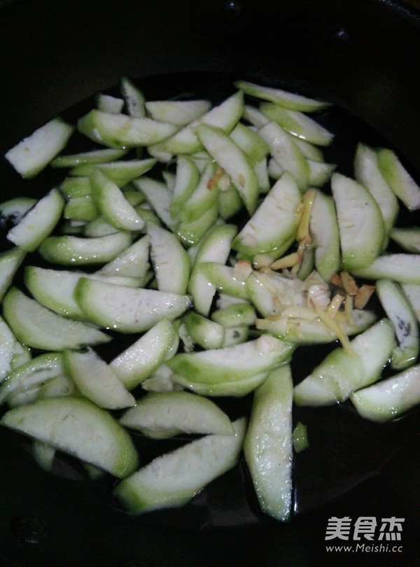 White Besi Gourd Soup recipe