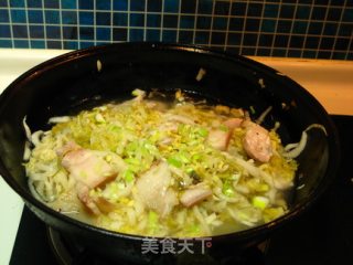 Pork Sauerkraut Stewed Vermicelli recipe