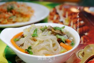 #trust之美#matsutake and Cabbage Stewed Vermicelli recipe