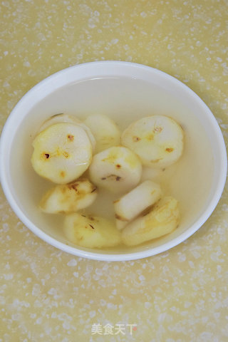 Stewed Conch with Horseshoe and Chicken Feet recipe