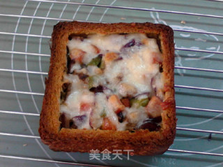 Baked Black Pepper Beef Toast Box recipe