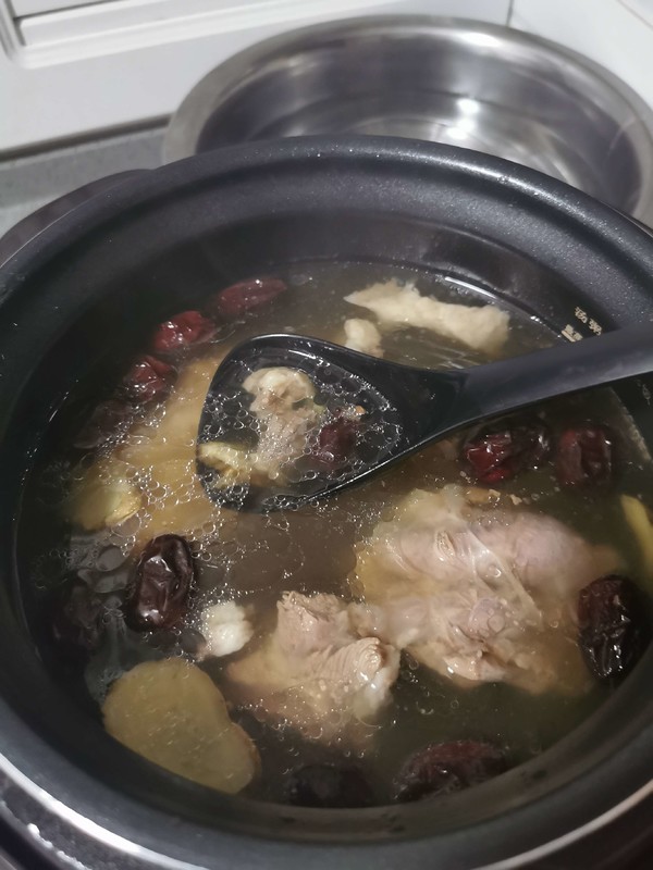 Mutton Soup with Angelica and Red Dates recipe