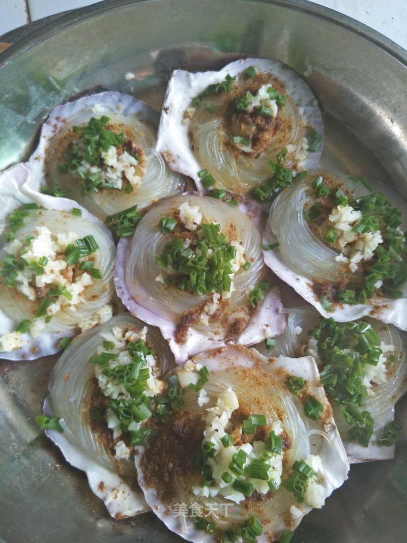 Steamed Scallops with Garlic Vermicelli recipe