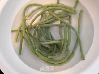 Sesame Salad with Long Beans recipe