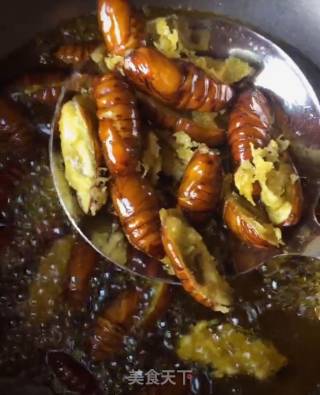 Dry Stir-fried Silkworm Pupa recipe