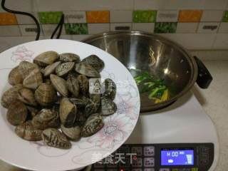 Wine-flavored Clams recipe
