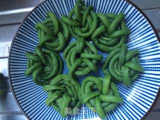 Cowpea Rings with Sesame Sauce recipe
