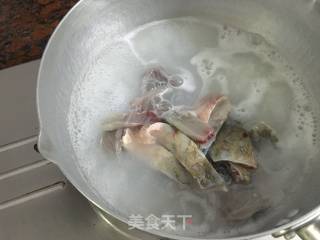 Fish Skin Rice Soup recipe