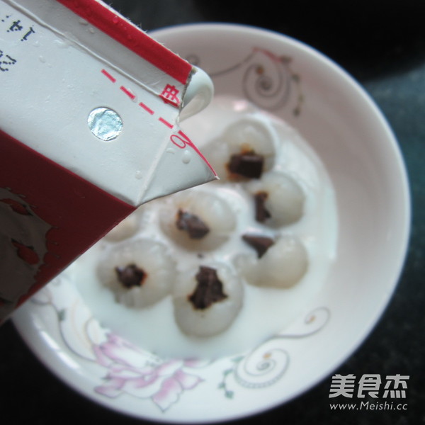 Lychee Milk Cool recipe