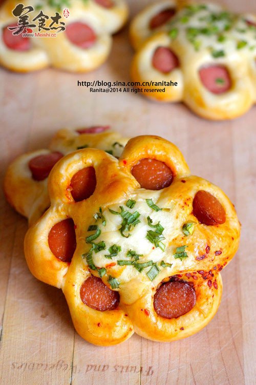 Ham Wreath Bread recipe