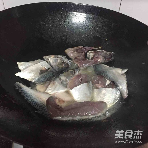 Tomato Flower Angelfish recipe