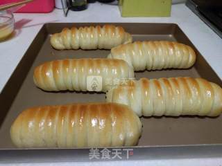 #aca烤明星大赛#caterpillar Bread recipe