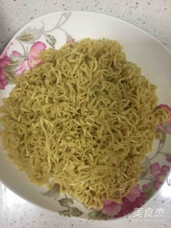 Fried Instant Noodles recipe