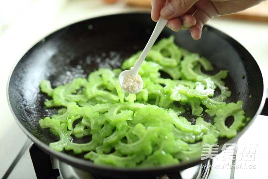 Bitter Gourd Scrambled Eggs recipe