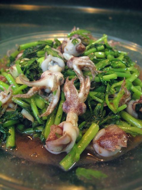 Stir-fried Mullet Flower with Chrysanthemum recipe