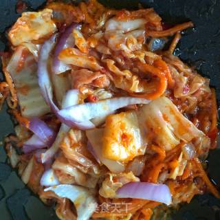 Korean Kimchi Stir-fried Rice Cake recipe
