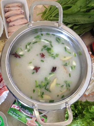 Strong Fragrant Bone Soup Hot Pot recipe