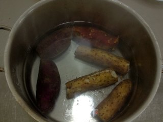 Pan-fried Scallops, Yellow Croaker with Two-color Mashed Yam, Okra and Lemongrass Kumquat Sauce recipe