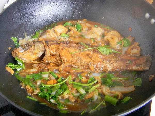 Braised Fish with Sauce recipe