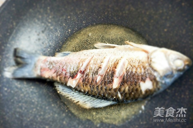 Tofu Crucian Carp Soup recipe