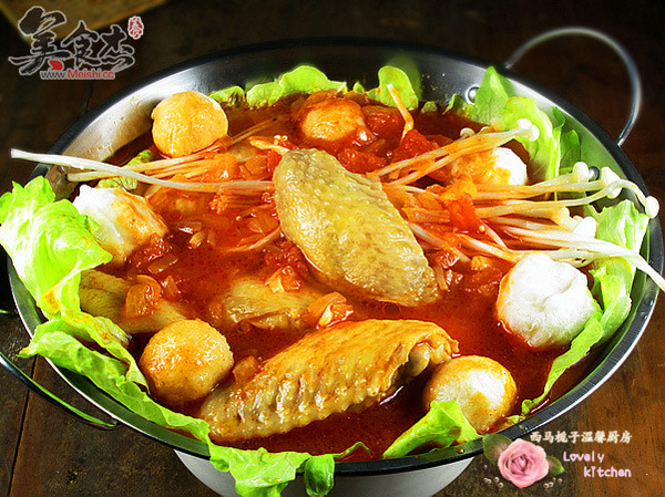 Chicken Wings Hot Pot with Tomato Soup recipe