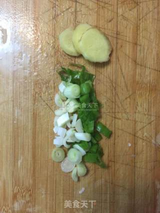 Braised Pork Ribs with Kidney Beans recipe