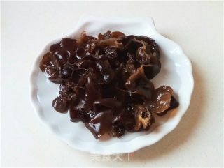 Broccoli with Black Fungus recipe