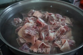 Braised Lamb with Crispy Meat Carp recipe