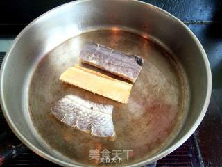 Pan-fried Dried Sea Eel recipe