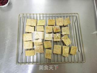 #aca烤明星大赛#sugar-free and Oil-free Healthy Biscuits-spring Onion Soda Biscuits recipe