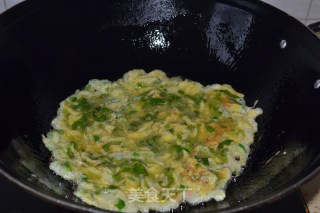 Scrambled Eggs with Wheat Celery recipe