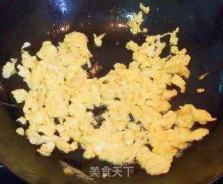 #春食野菜香# Fried Eggs with Dandelion recipe