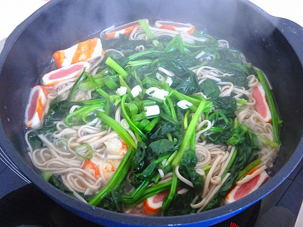 Soba Noodles with Seafood and Vegetables recipe