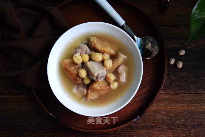 Hericium and Chickpea Pork Rib Soup recipe