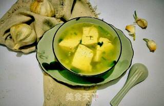 Green and White Tofu Soup recipe