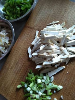 Steamed Dumplings with Celery Stuffing recipe