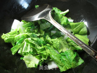 Boiled Vermicelli with Quail Egg and Cabbage recipe