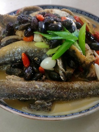 Qunlong Xizhu (loach Stewed with Black Beans)