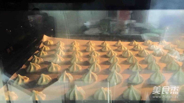 Matcha Meringue recipe
